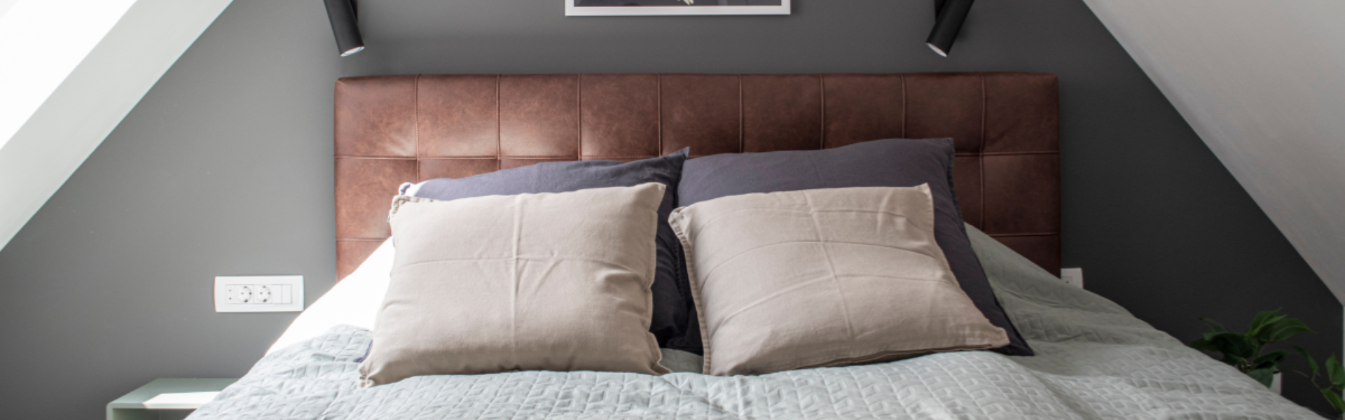 The image shows a bed in Apt Tkalciceva 3.